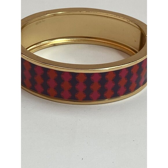 Avon Gold-Tone Geometric Hinged Bangle Bracelet With Red & Pink Pattern J0251 - Picture 2 of 9